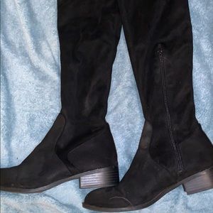 Women’s 6.5 knee high boots